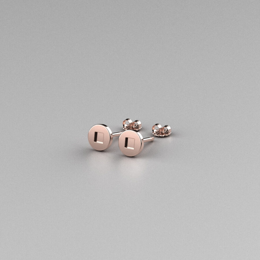 Roberston/Square stud earrings